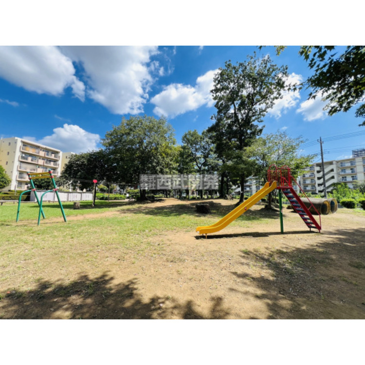 周辺 唐沢公園(約750m)