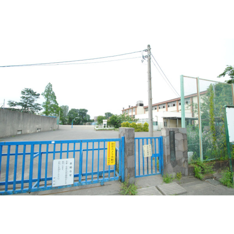 周辺 前原小学校(約750m)