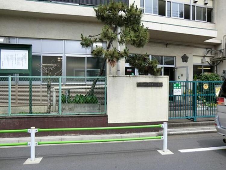 周辺 大田区立大森第四小学校　630ｍ