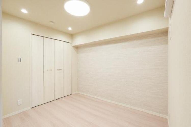 内装 シンプルで温かみのあるデザインで、ゆったりと過ごせます。