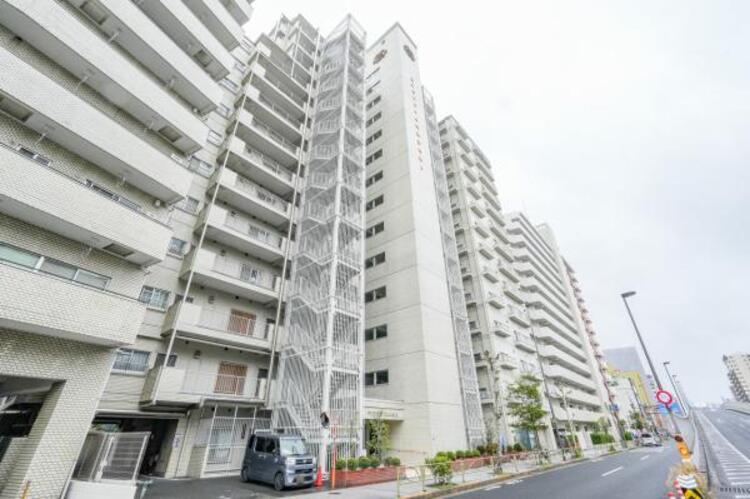 外観 開放感たっぷりの眺望で、毎日が特別なひとときに感じられます。