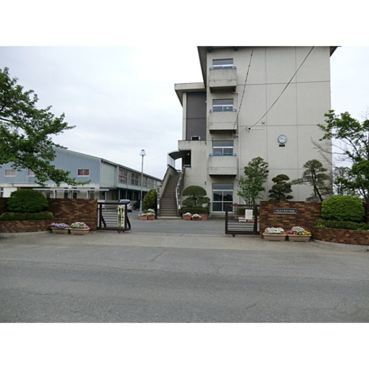 周辺 鯨井中学校(約1430m)