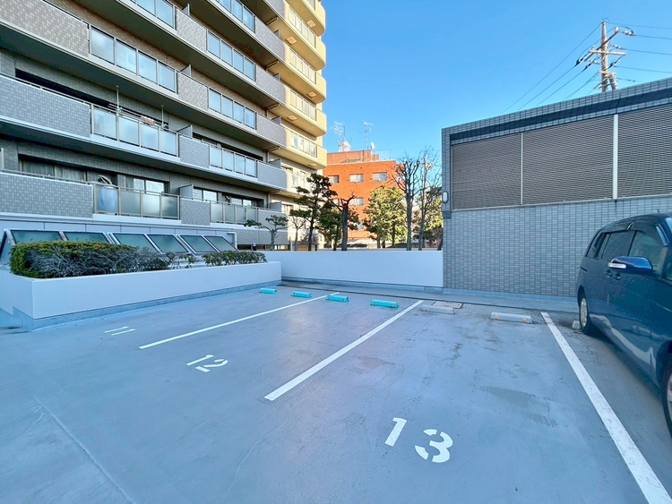 その他 駐車スペースが嬉しいですね。※空き状況は都度ご確認下さい。