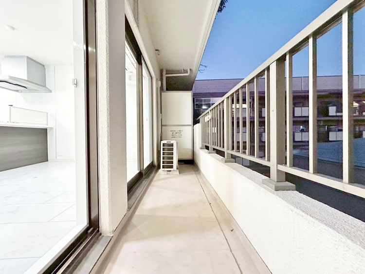 その他 朝の澄んだ空気や、夕方に吹く清々しい風を感じられるバルコニー。