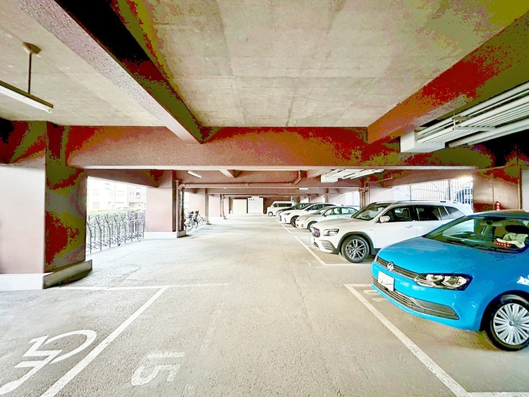 その他 駐車スペースが嬉しいですね。※空き状況は都度ご確認下さい。