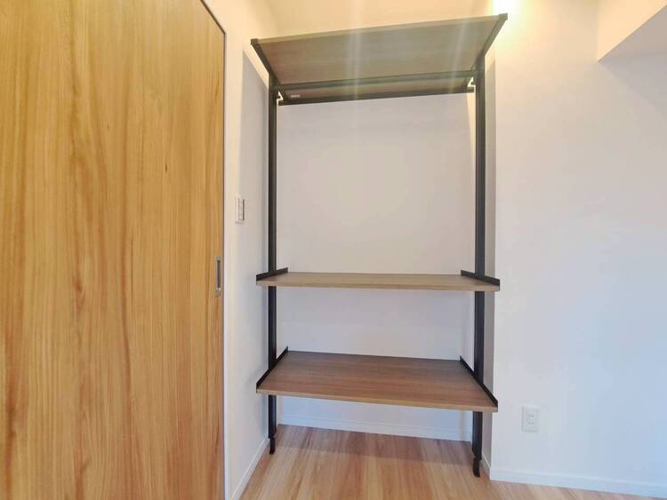 その他 収納スペースが付いていて、お部屋を広く使っていただけます。