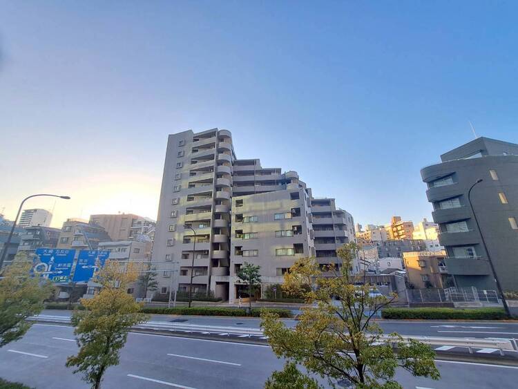 その他 眺望や窓からの景色が良いと、家で過ごす時間も快適です。