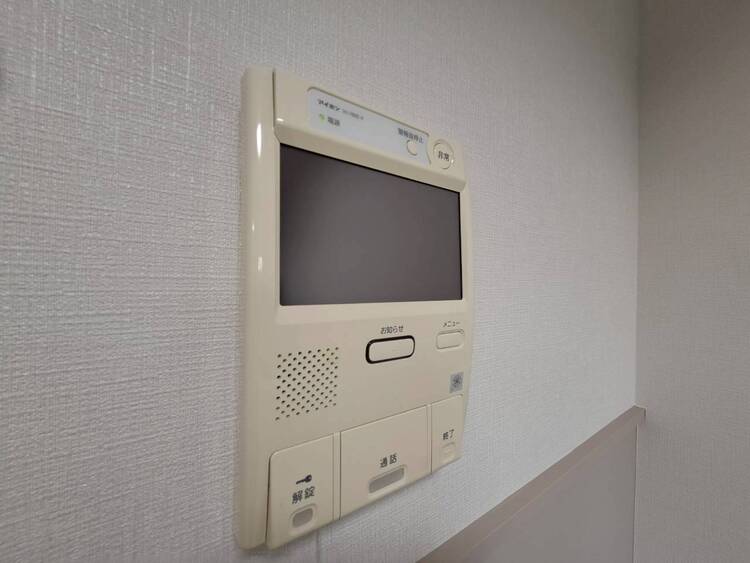 その他 誰が来てもわかる様にモニター付きインターホンを設置。