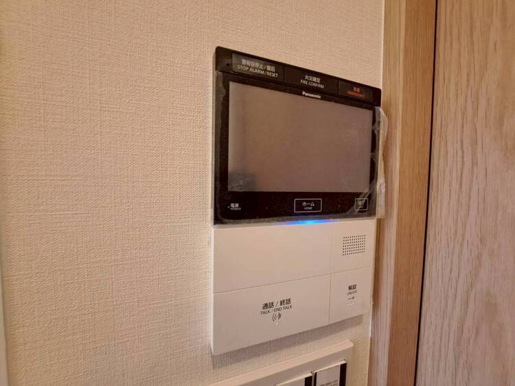 その他 誰が来てもわかる様にモニター付きインターホンを設置。