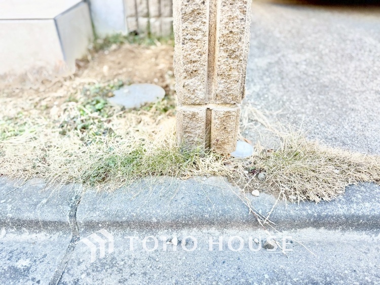 内装 【Kitchen】一歩一歩踏みしめる喜びを。光り眩い羨望のリビングへ。一歩一歩を踏みしめて家族の集う幸せの場所へ。すべてがクライマックスのマイベストホーム。