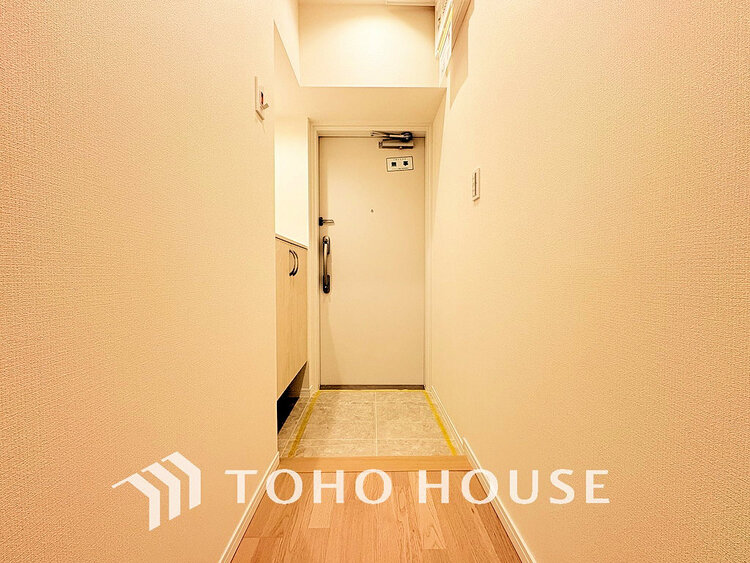 玄関 落ち着いた雰囲気の玄関、家族の帰りを暖かく迎えてくれます