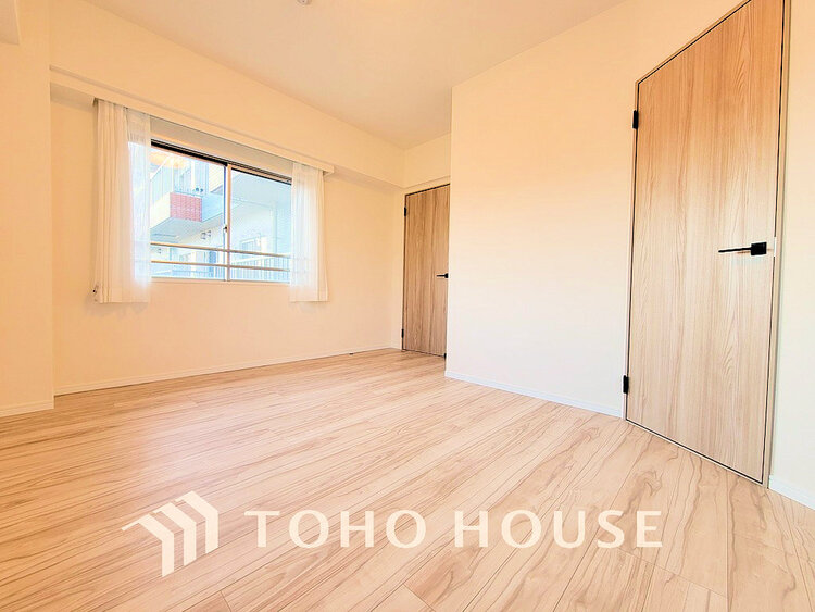 内装 1日の疲れを癒し、心地よく寛げるようゆったりとした広さをしています