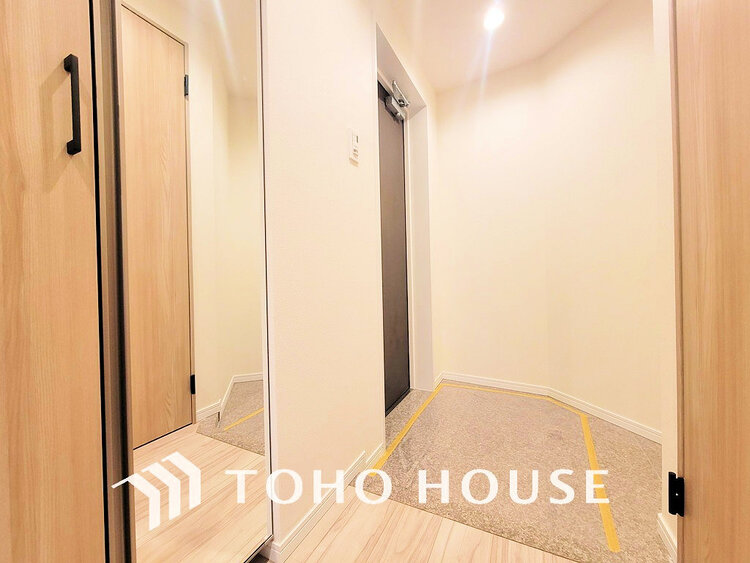 玄関 落ち着いた雰囲気の玄関、家族の帰りを暖かく迎えてくれます