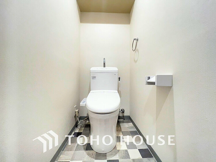 トイレ トイレには快適な温水洗浄便座付(現地には家具があります)