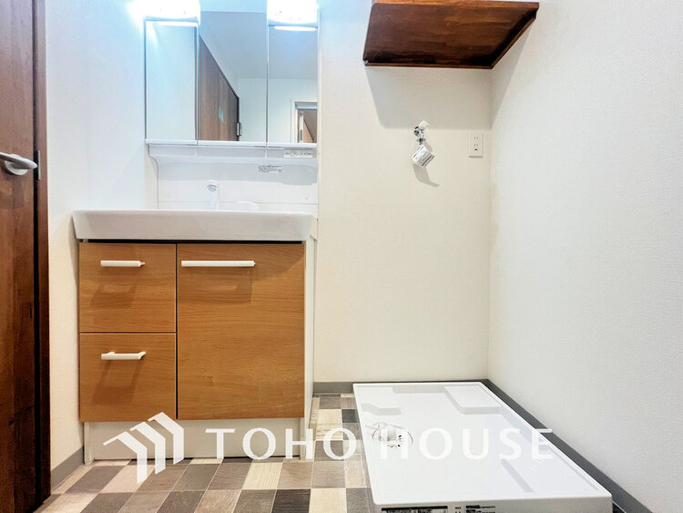 洗面 ランドリースペース(現地には家具があります)