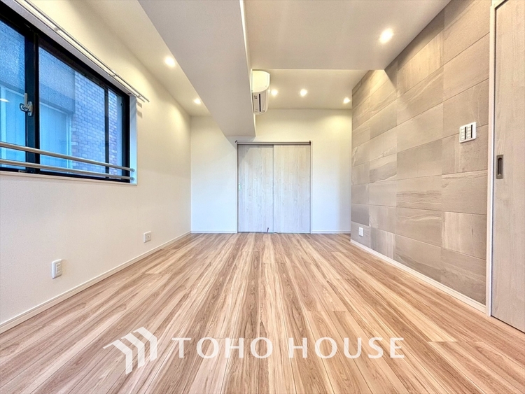 内装 ◆瀟洒な空間◆落ち着きのある彩が見事に調和させた瀟洒な空間を演出。ここに集まる家族の会話と笑顔が絶え間なく続く幸せな空間。