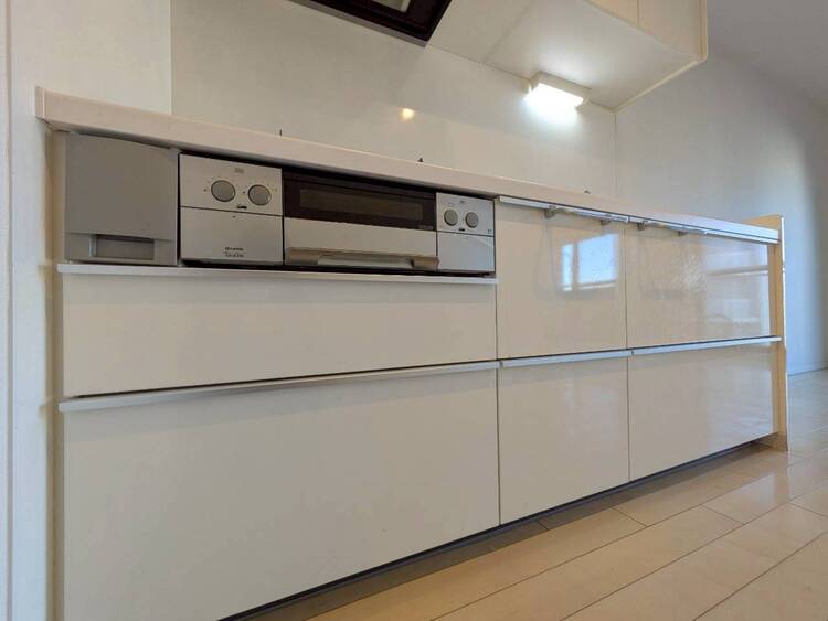 キッチン 開放感のあるキッチンスペース。調理をしながら、会話も弾みそうですね。