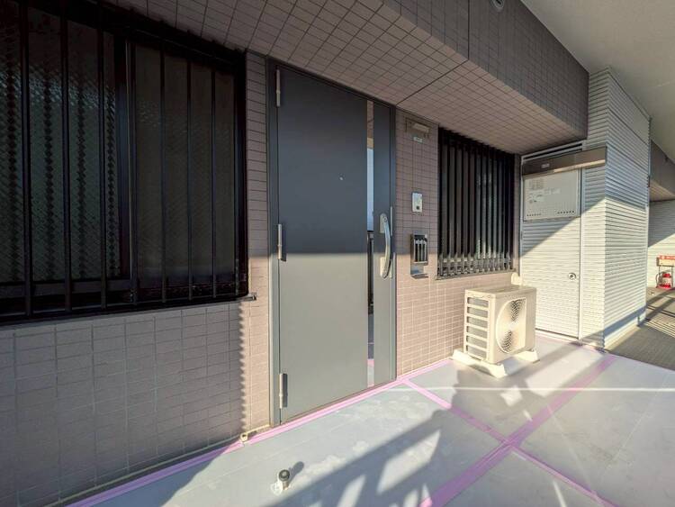 玄関 清潔感のある落ち着いた雰囲気の玄関です。