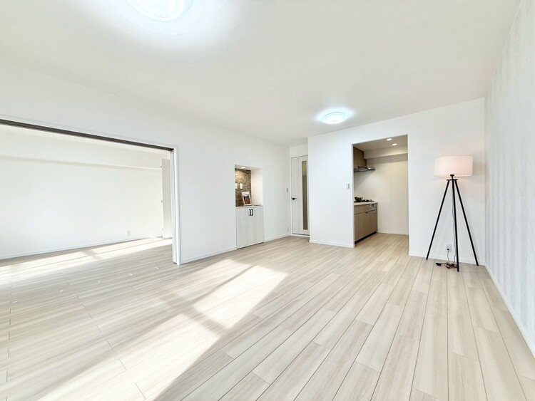 居間 充実した生活は伸びやかな居室空間から始まります。