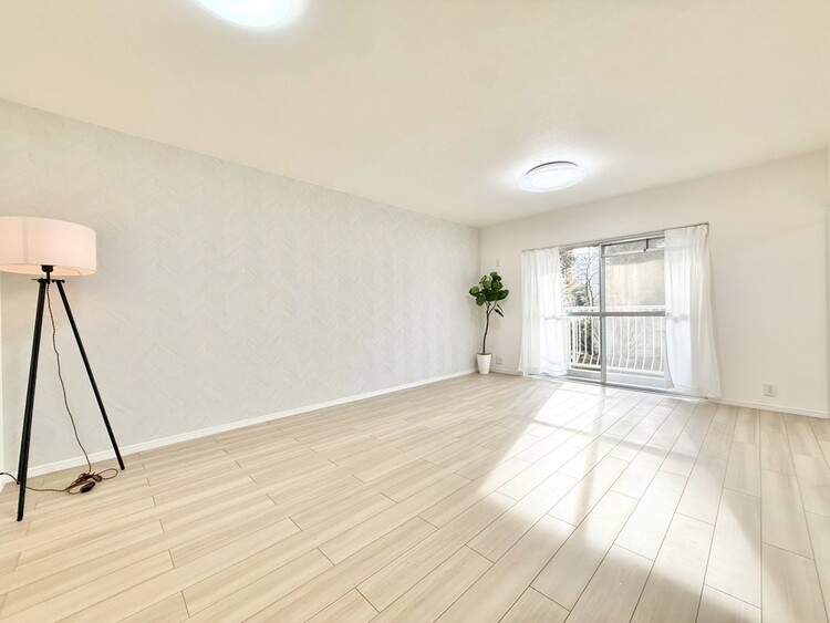 居間 シンプルな内装と偏り過ぎないデザインで統一しました。