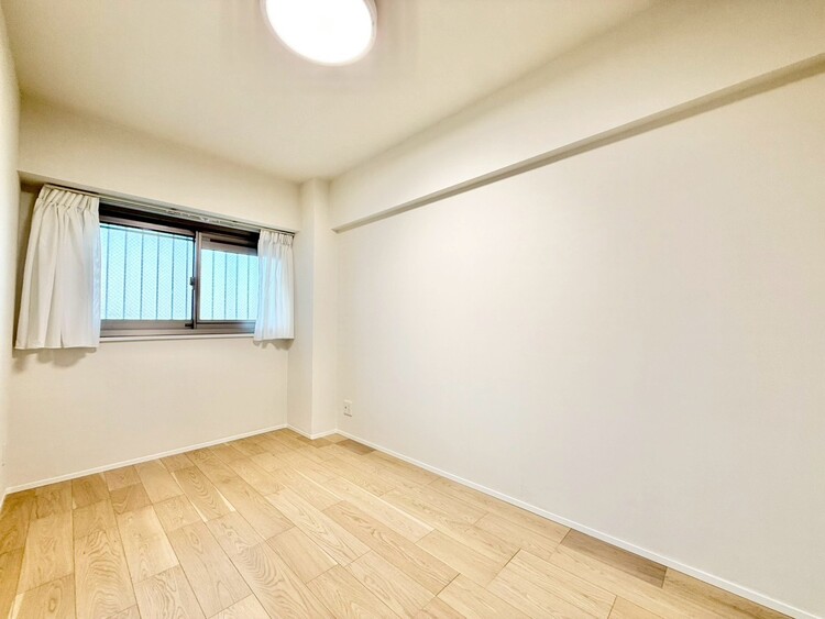 子供部屋 清かで艶やかな時間をもたらしてくれる室内です。