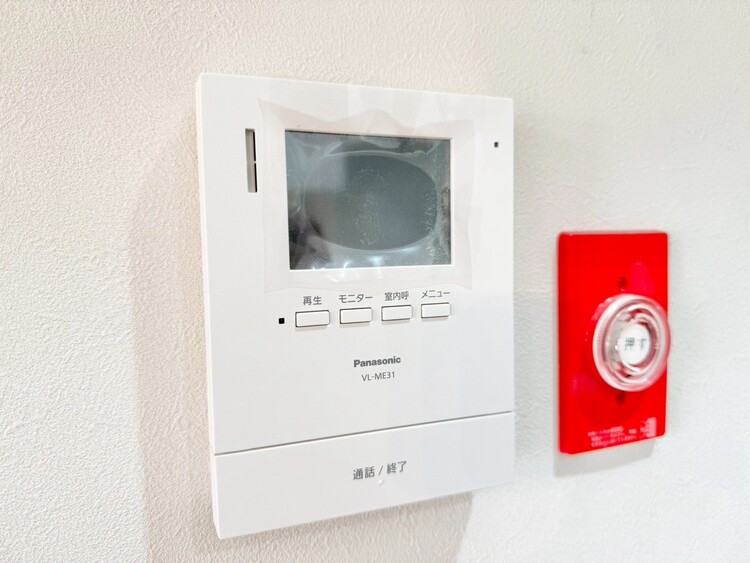 設備 誰が来てもわかる様にモニター付きインターホンを設置。