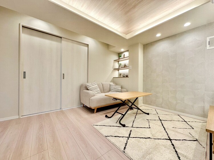 居間 シンプルな内装と偏り過ぎないデザインで統一しました。