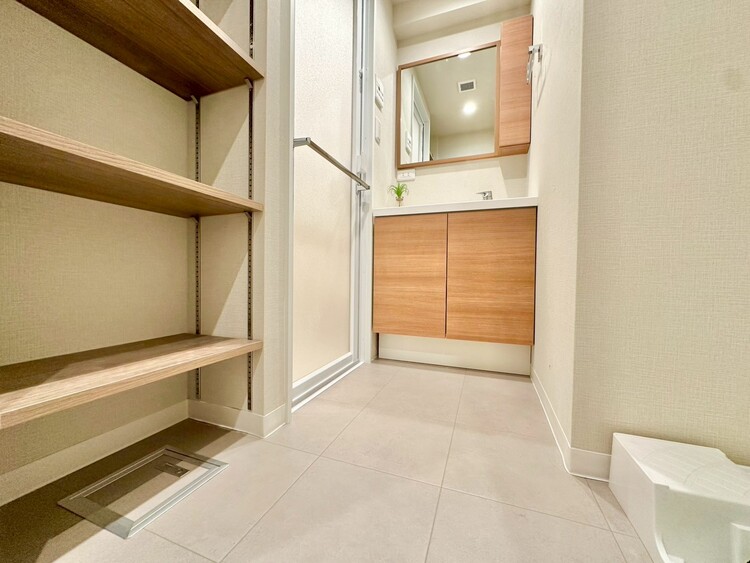 洗面 十分な広さの脱衣所。