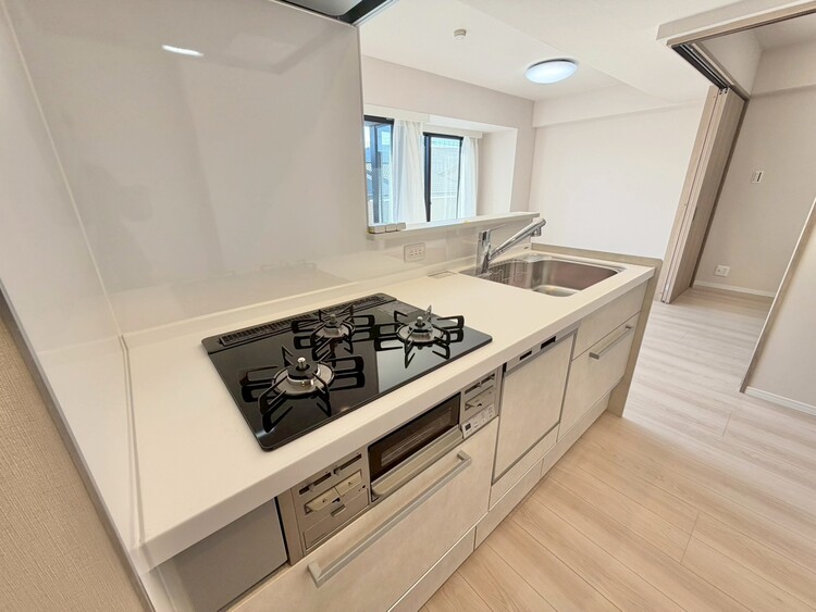 キッチン 開放感のあるキッチンスペース。調理をしながら、会話も弾みそうですね。