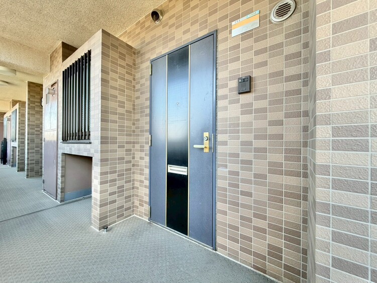 玄関 清潔感のある落ち着いた雰囲気の玄関です。