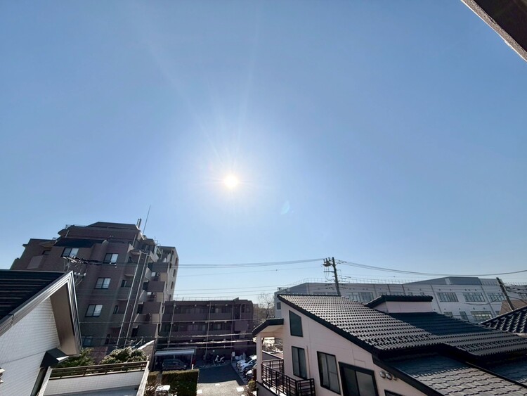 バルコニー 陽当たり・通風・開放感に恵まれた環境です。