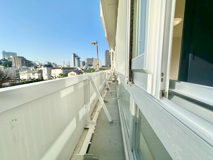 その他 朝の澄んだ空気や、夕方に吹く清々しい風を感じられるバルコニー。