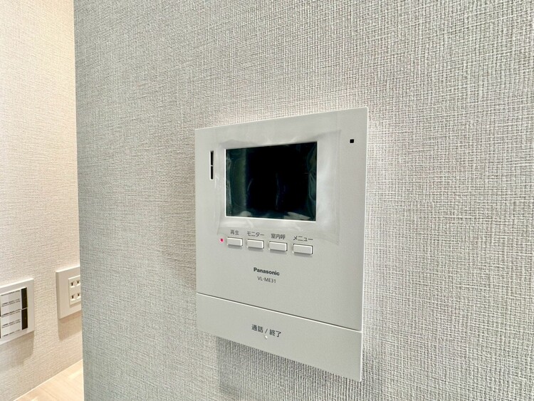 その他 誰が来てもわかる様にモニター付きインターホンを設置。