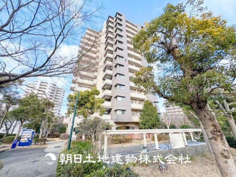 その他 【外観写真】時間のゆとりと空間、暖かな陽光がもたらす光と風を独占してください。