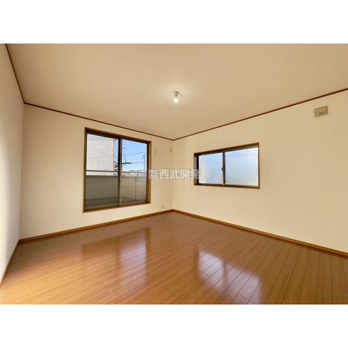 新座市大和田４丁目 中古一戸建ての物件画像