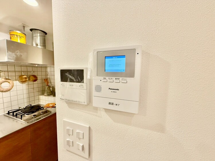 その他 誰が来てもわかる様にモニター付きインターホンを設置。