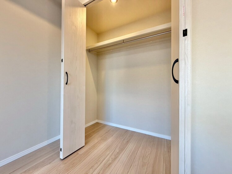 収納 収納スペースが付いていて、お部屋を広く使っていただけます。