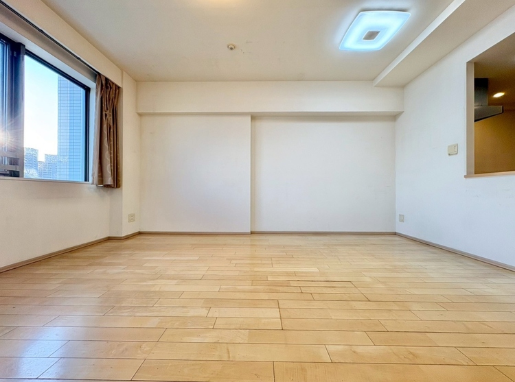 居間 快適に過ごす毎日を求めて、暮らしの中でご自身の「マイホーム」に創り上げてください。