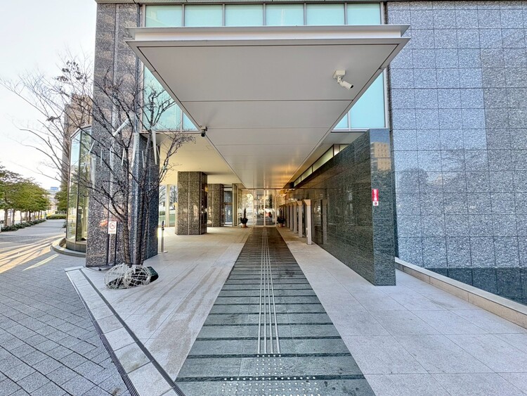 エントランス 外と内をつなぐエントランスは、まさに顔となる場所。