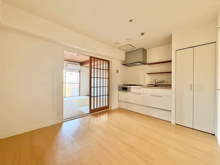 居間 「空間が織り成すひとつ先の住み心地」を演出します。