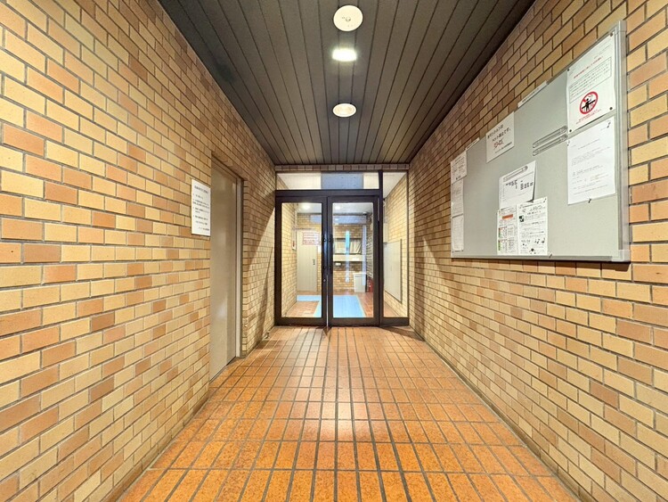 エントランス エントランスは、毎日の行き帰りで使う大事な空間です。