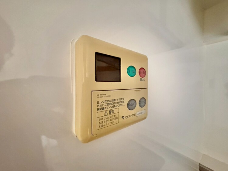 設備 見やすい画面で操作しやすい給湯パネルです。