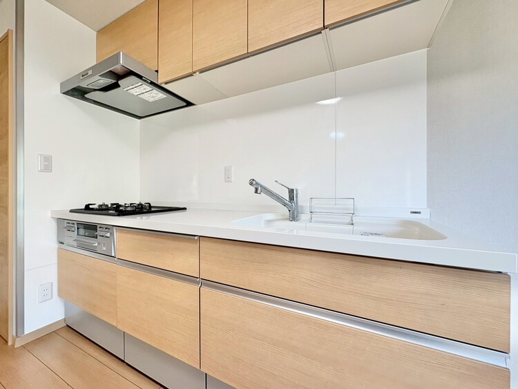 キッチン 洗練されたスタイリッシュなデザイン性と使いやすさを備えた仕様。