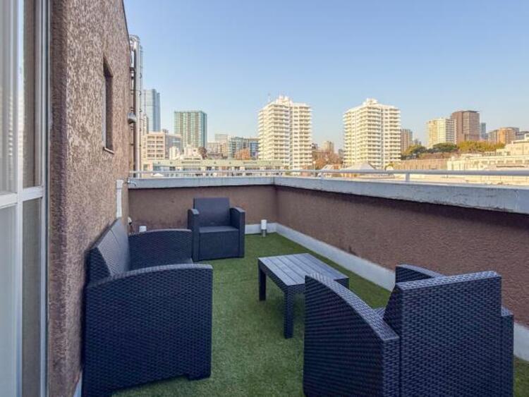 バルコニー ほっと一息つきたい時に望むこの眺望。リラックスできる空間になりますね。