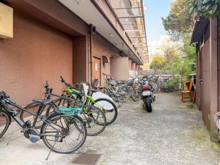 その他 敷地内に設けられた駐輪スペース。