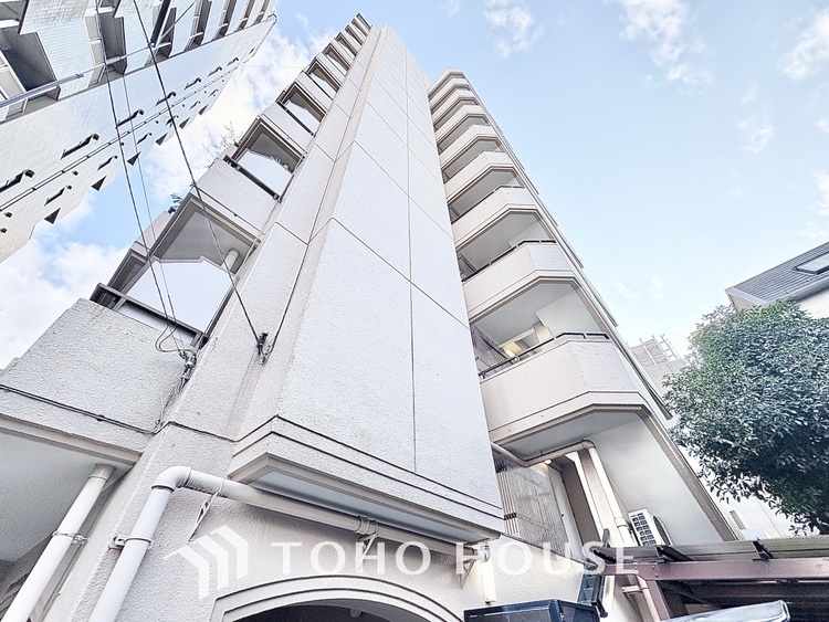 その他 【ROOM】感性を育むプライベートルームはシンプルでスマートな空間。好みの空間で読書をしたり、音楽を聞いたりと一人の時間も充実したものにできます。