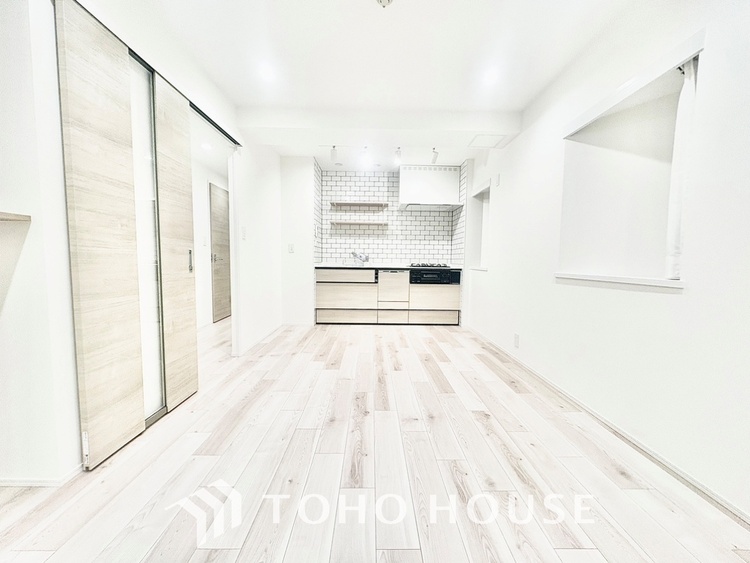 内装 【LIVING】◆Sunshine◆光が燦々と入り、いるだけで気持ちいい。「開放的でゆとりあるお部屋です。」