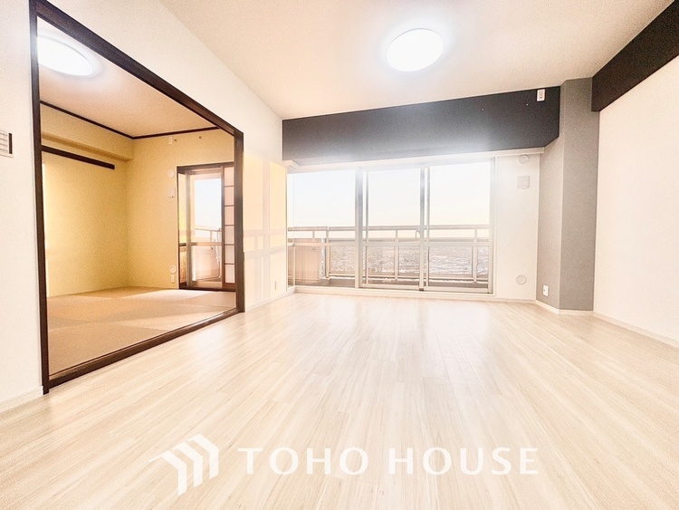 内装 【LIVING】◆住む喜び、楽しさ、感動◆を君と共有したい。いつまでもずっと家族を見渡せるこの広い空間で。