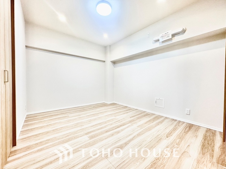 内装 【PRIVATE ROOM】◆快適◆な暮らしに不可欠な収納スペース。快適さとともに思い出も詰まっていく。