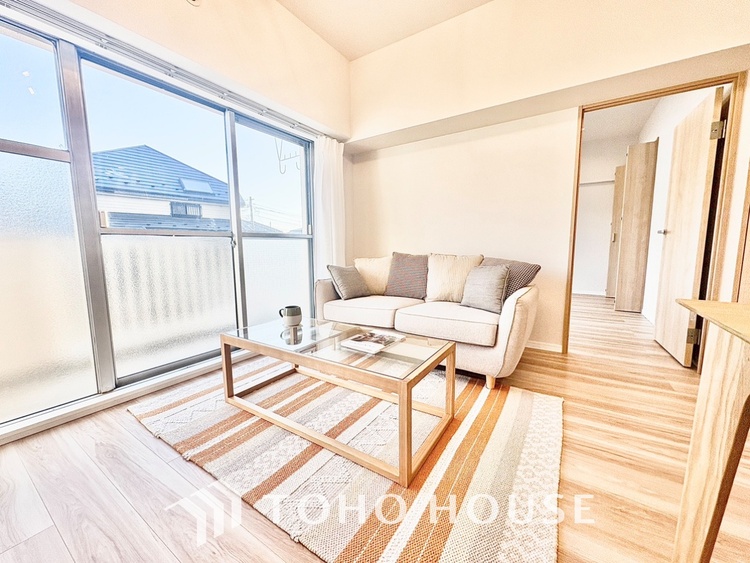 内装 【LIVING】◆住む喜び、楽しさ、感動◆を君と共有したい。いつまでもずっと家族を見渡せるこの広い空間で。